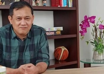 Denny Siregar Apresiasi Kominfo Tindak Tegas Pinjol Ilegal