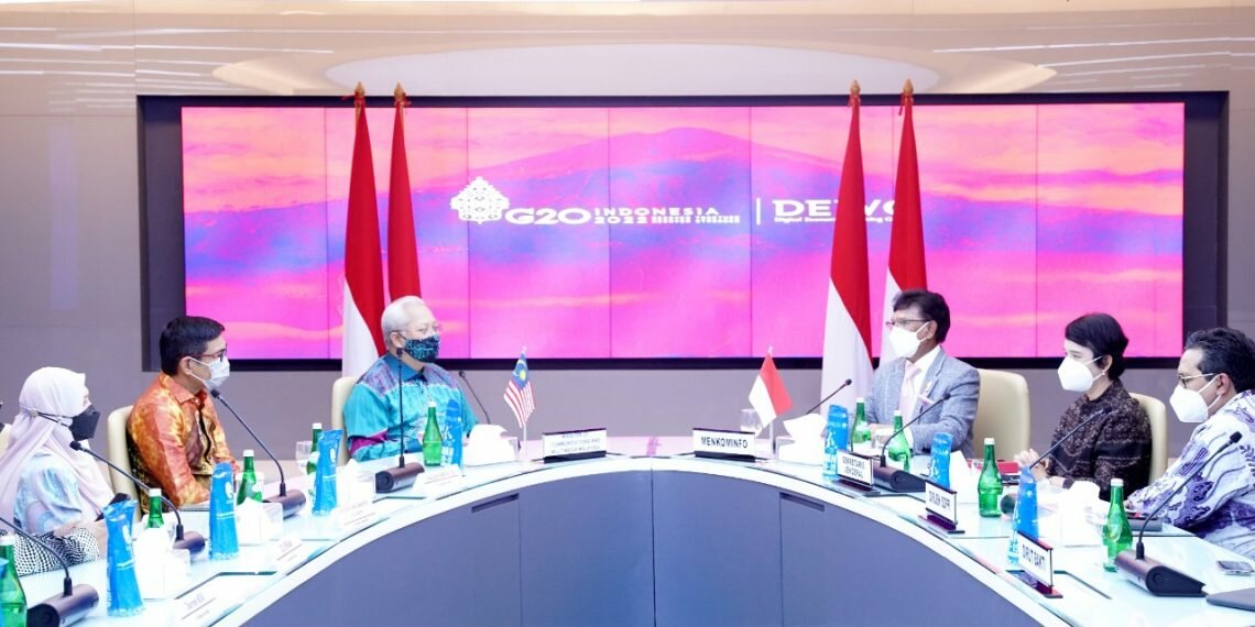 Akselerasi Transformasi Digital, Menkominfo Johnny Plate: Bisa Lewat Omnibus Law