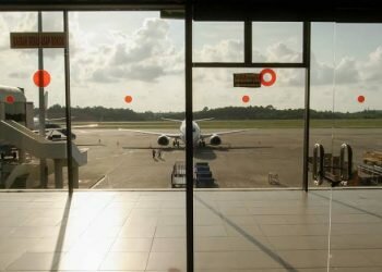 Menkominfo Johnny Plate: Beda Dengan Amerika, 5G Indonesia Tak Ganggu Bandara