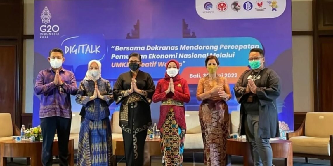 Dorong Percepatan PEN Lewat UMKM Kreatif Wastra, Kominfo Gandeng Dekranas