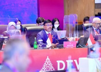 Menkominfo Johnny Plate Buka Pertemuan Ketiga DEWG di Labuan Bajo