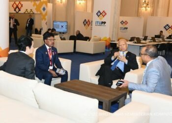 Masuk 5 Besar, Menkominfo Johnny Plate Harap Doktor Mediotomo Duduki Anggota RRB ITU Region E