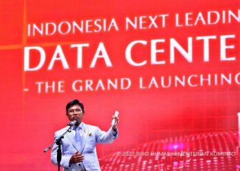Menkominfo Johnny Plate Apresiasi Kreatifitas Anak Bangsa dalam Pengembangan Pusat Data