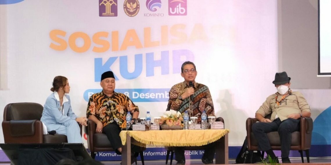 Tingkatkan Pemahaman Publik, Kominfo Sosialisasikan KUHP di Batam