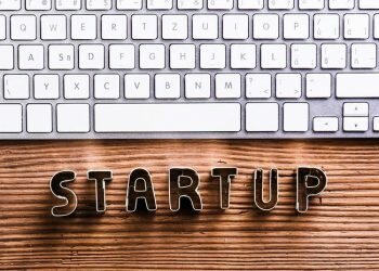 Menkominfo Johnny Plate Wajibkan Skill Ini Kalau Mau Kerja di Startup