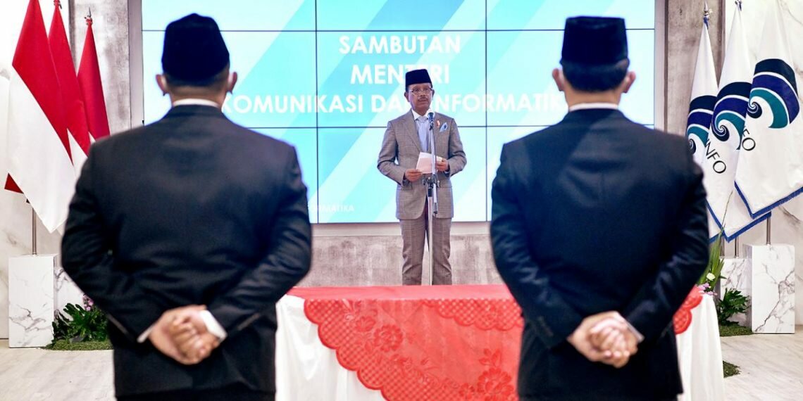 Tingkatkan Layanan Publik, Menkominfo Johnny Plate Lantik 6 Pejabat Baru