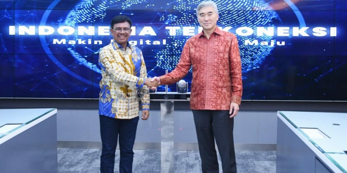 Menkominfo Johnny Plate Dorong Ketersediaan STB dengan Harga Terjangkau