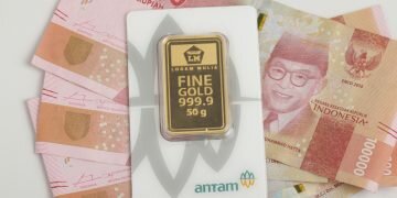 Harga Emas Batangan Antam Turun Rp10.000